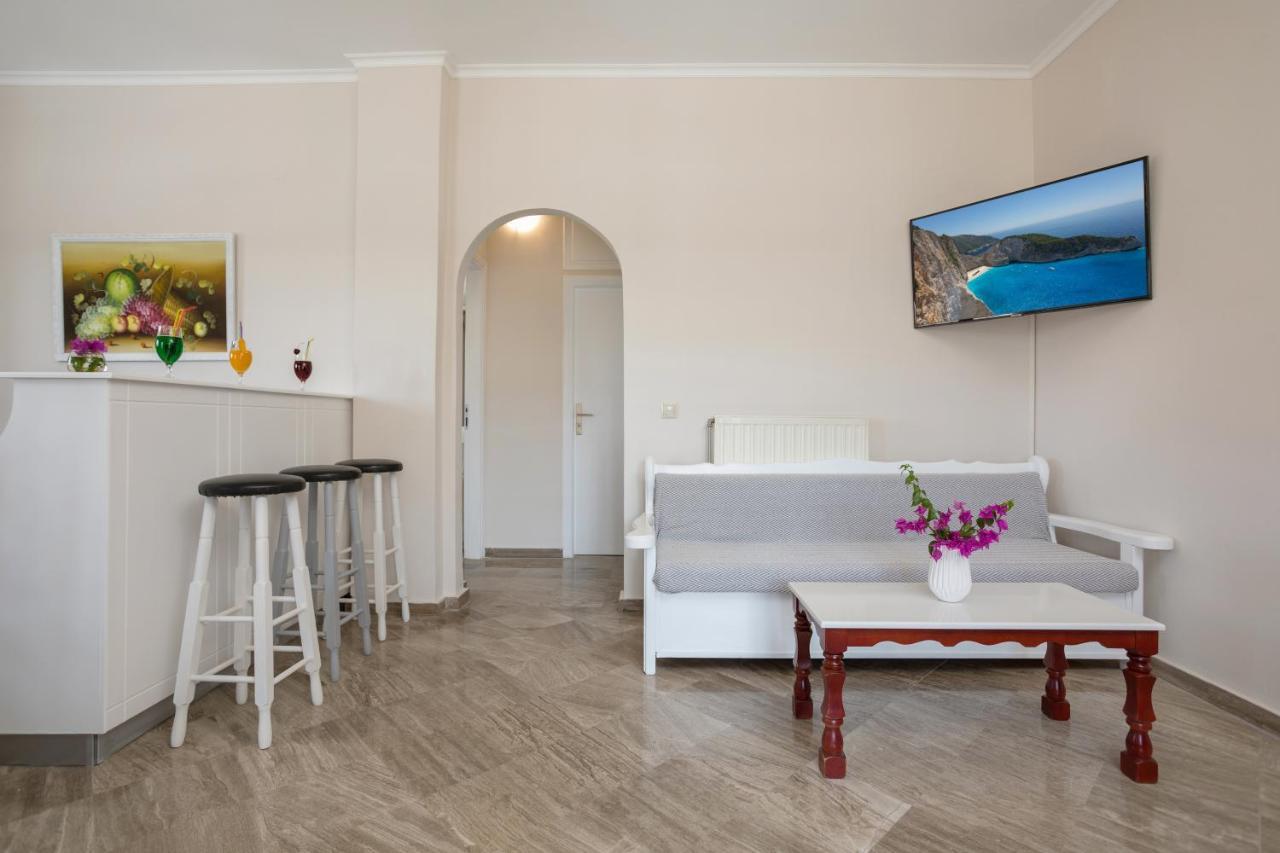 Elena Hara Apartment Alykanas  Bagian luar foto