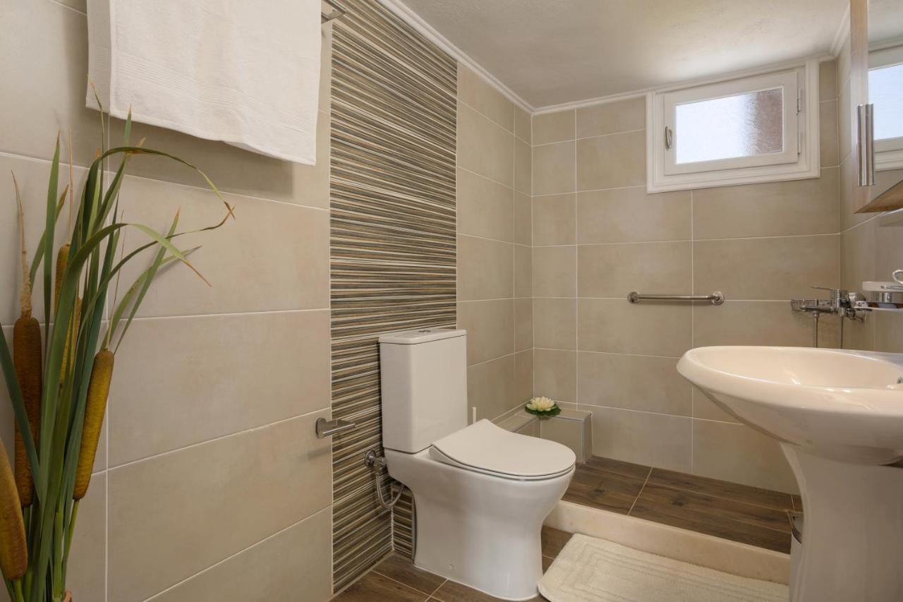 Elena Hara Apartment Alykanas  Bagian luar foto