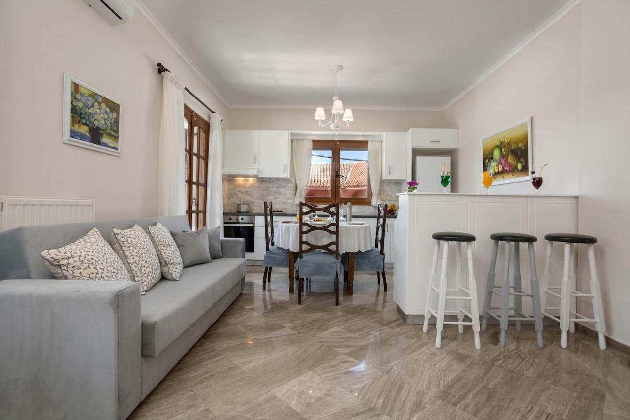 Elena Hara Apartment Alykanas  Bagian luar foto